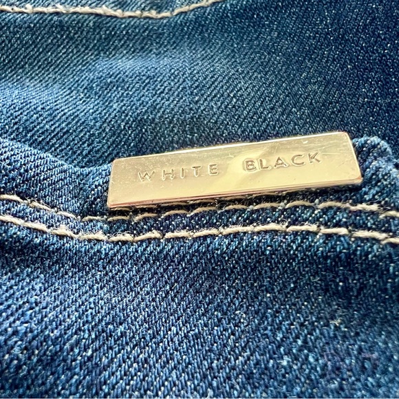 WHBM THE Sculpt Short Size 10 - Picture 3 of 4